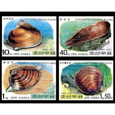 2002. Моллюски(Неперфорированные марки)