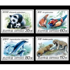 2010. Животные (беззубцовые марки)